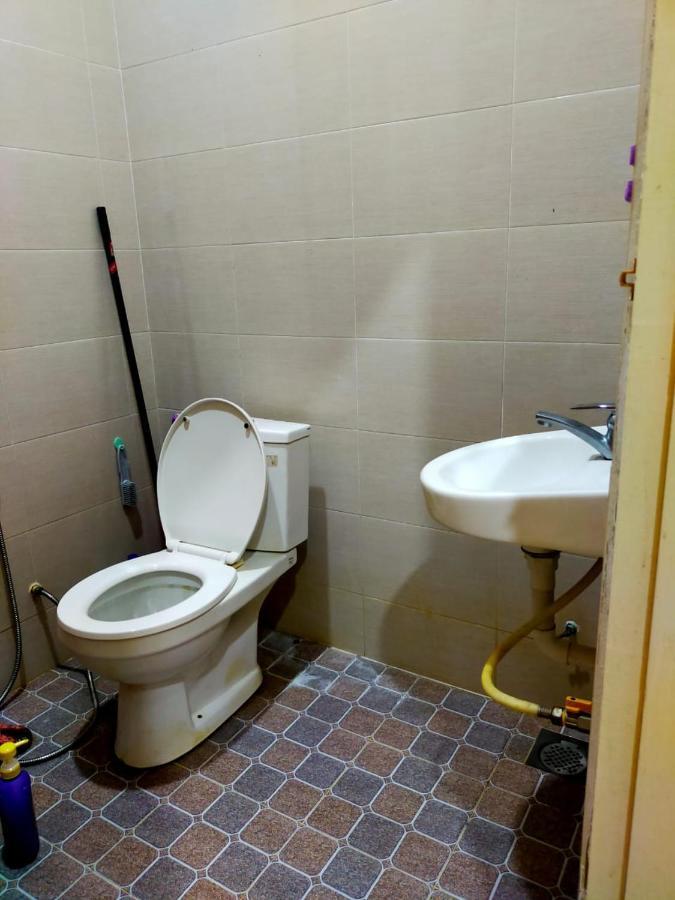 קואלה טרנגאנו Sya Al-Yahya Homestay מראה חיצוני תמונה